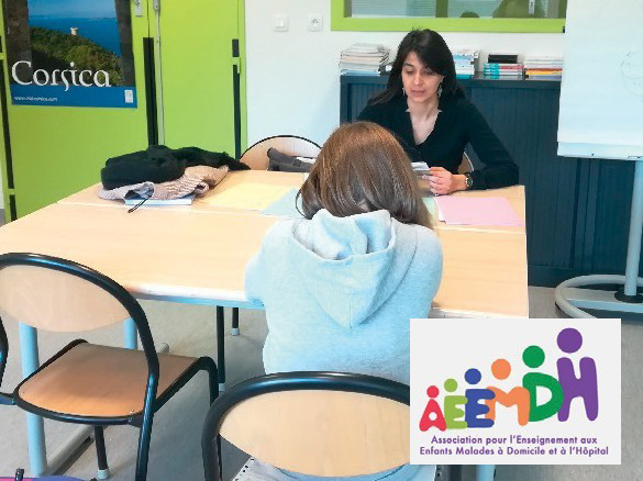 Association pour l’Enseignement des Enfants Malades à Domicile et à l’Hôpital.