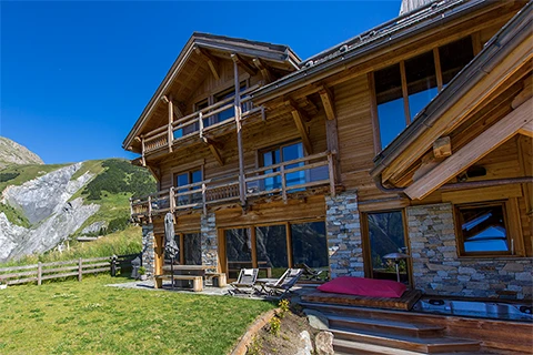 Chalet en bois : façade extérieure